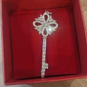 K18 Solid WG Natural Diamond Key Pendant Necklace